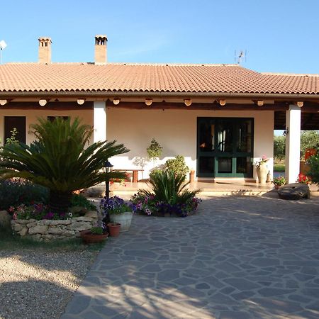 Agriturismo Villa Degli Ulivi San Vero Milis المظهر الخارجي الصورة